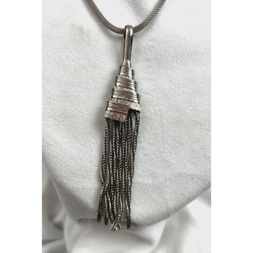 VTG Silver Tone Mesh Chain Necklace Tassel Pendant Fringe Statement Jewelry